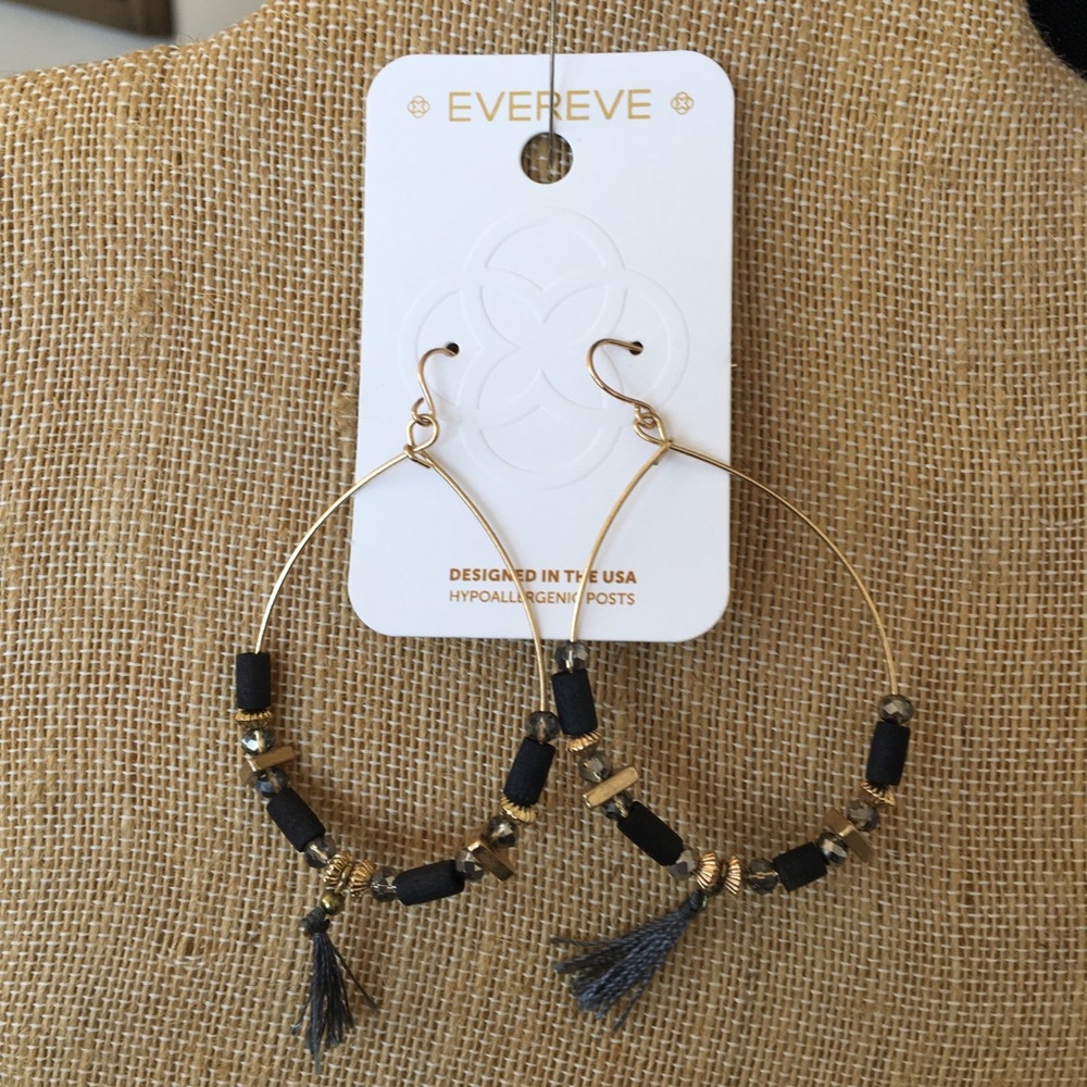 NWT gold hoop earrings - Picture 1 of 1